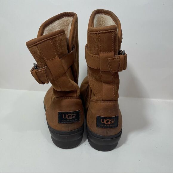 Ugg Brown Leather Sheepskin Lined Boots - Picture 8 of 9